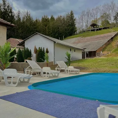 Gém Apartmán *